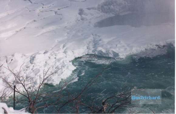 Niagra Falls-Winter/niagara3-3-08.jpg
